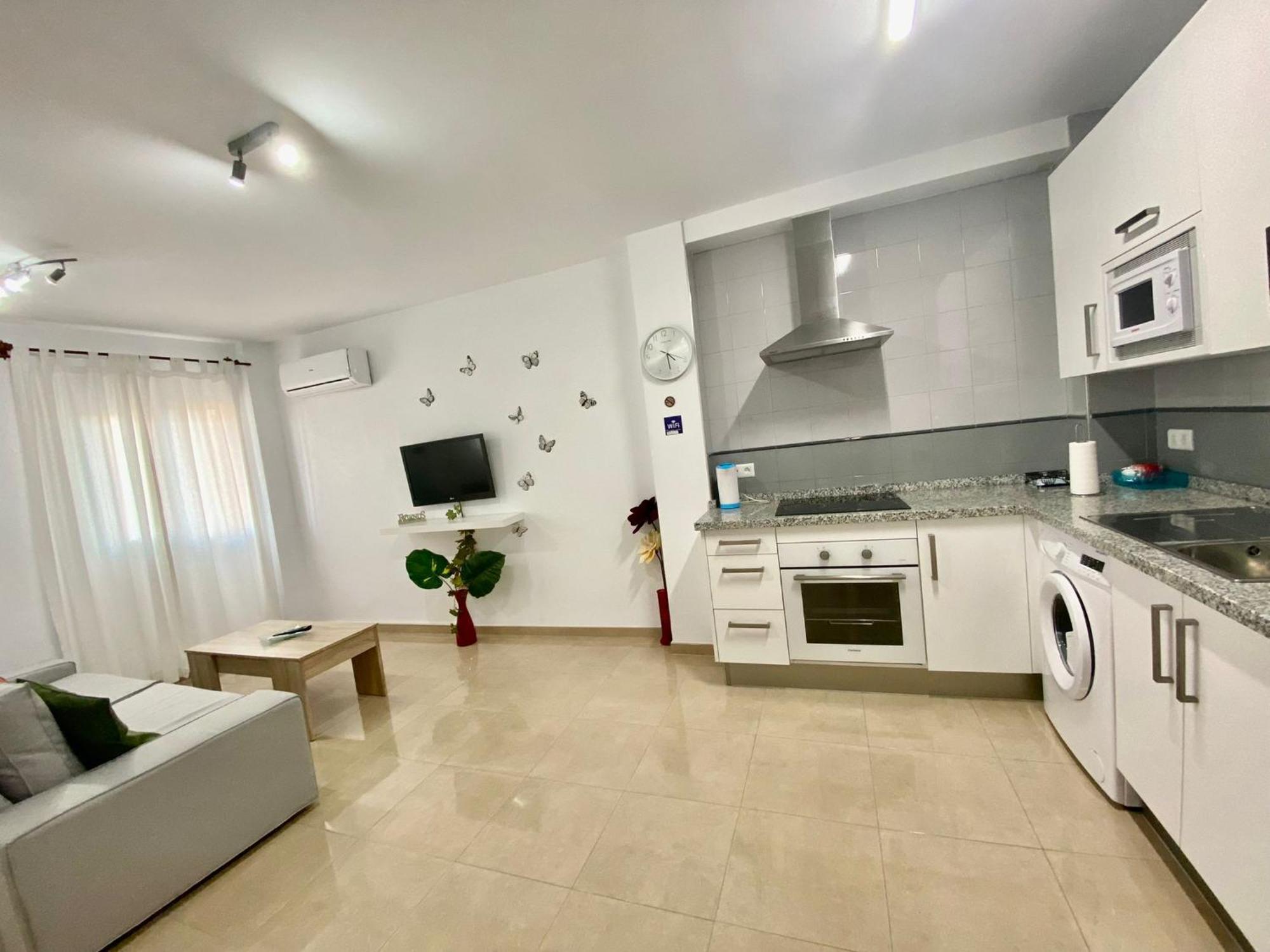 “Smile Nerja” Chic Apartment With Wifi, 4 Guests 외부 사진