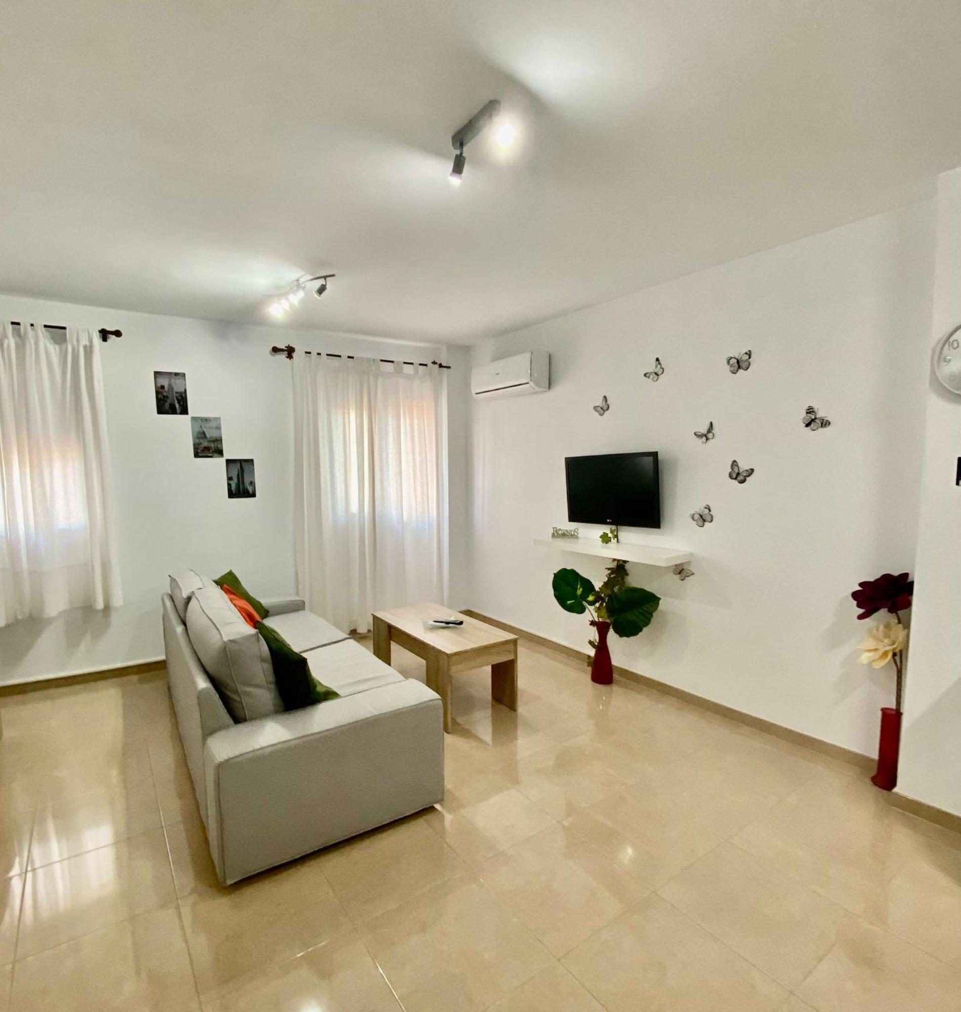 “Smile Nerja” Chic Apartment With Wifi, 4 Guests 외부 사진